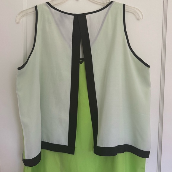 Ashley Stewart Green and White Color Block Sleeveless Top Sz 18/20 - Picture 6 of 7
